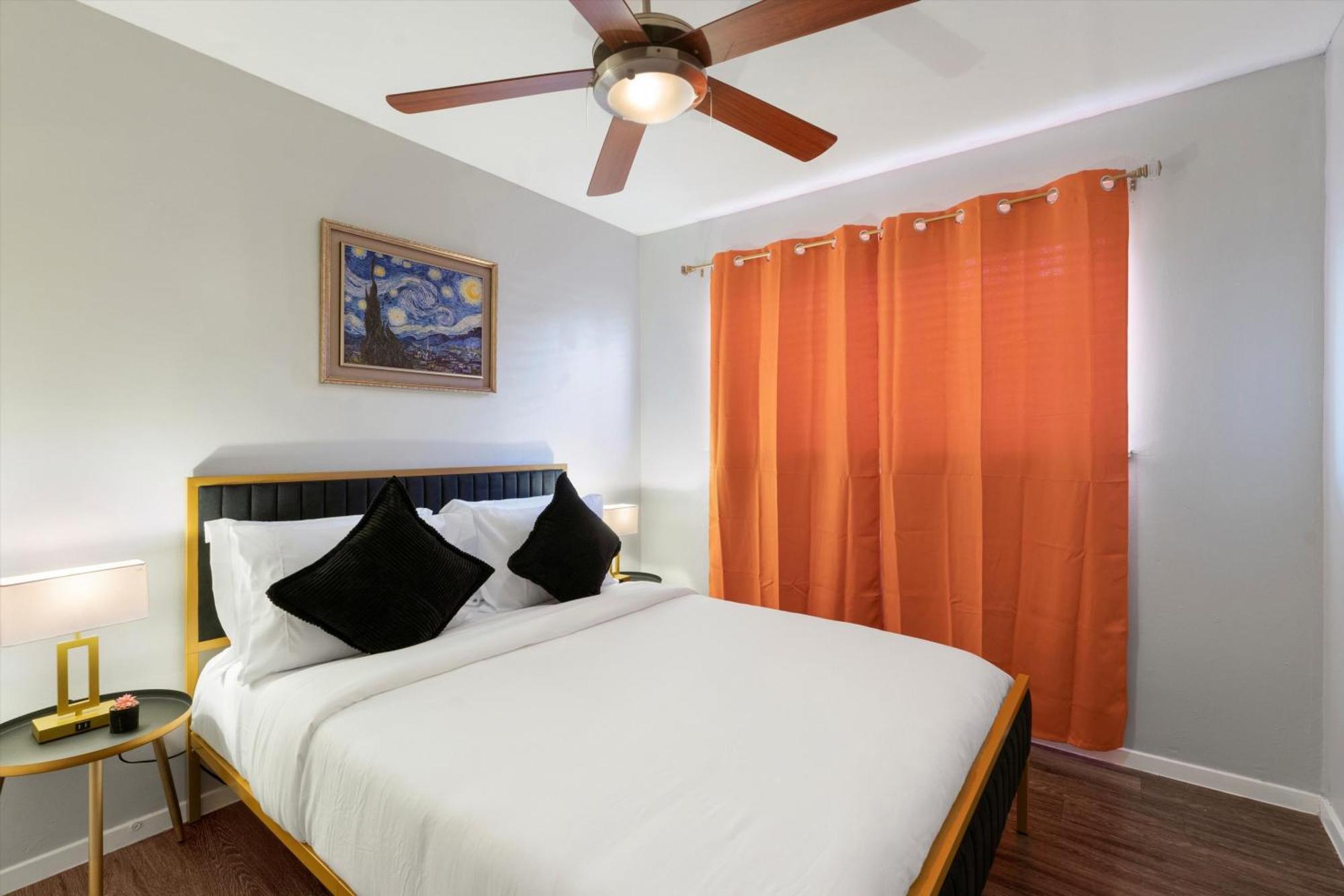 Mins 2 Downtown - King Bed - Private Stays Austin Extérieur photo
